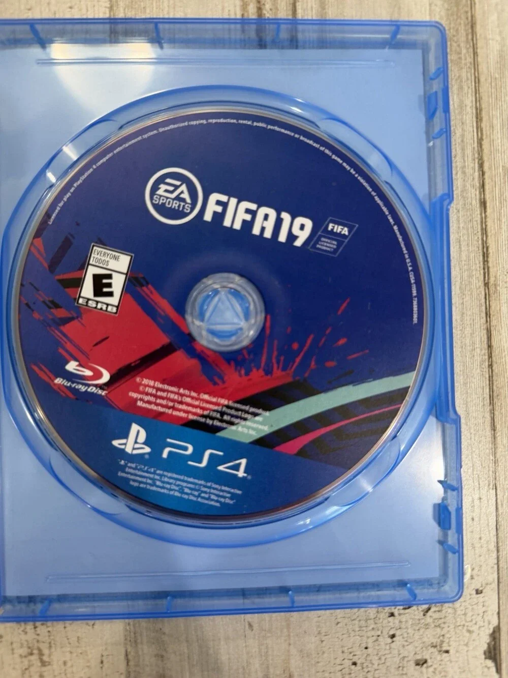 FIFA 19 PS4 PlayStation 4 Cristiano Ronaldo EA Sports Game Disc & Case